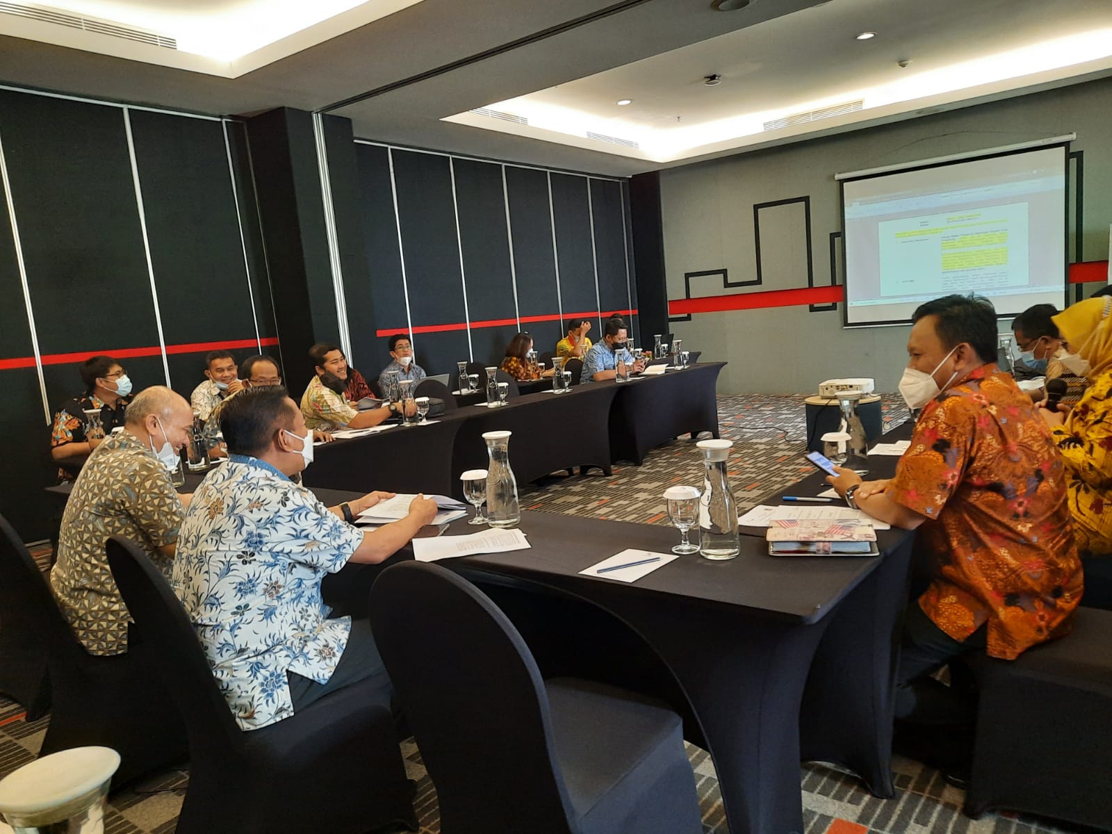 Rapat Pembahasan PKS Layanan Penyimpanan Uang Daerah dan Penerimaan Setoran Pajak Daerah Kota Tangerang ( Bagian Pemerintahan)